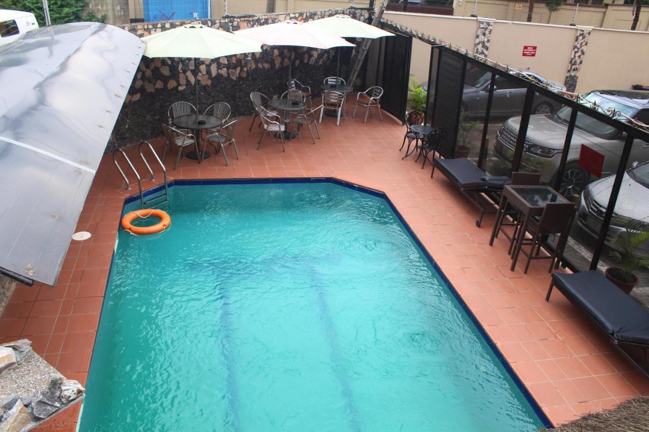 Class Suites Ikeja Ngoại thất bức ảnh