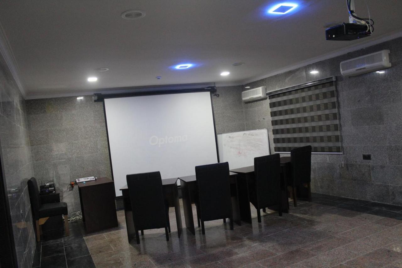 Class Suites Ikeja Ngoại thất bức ảnh