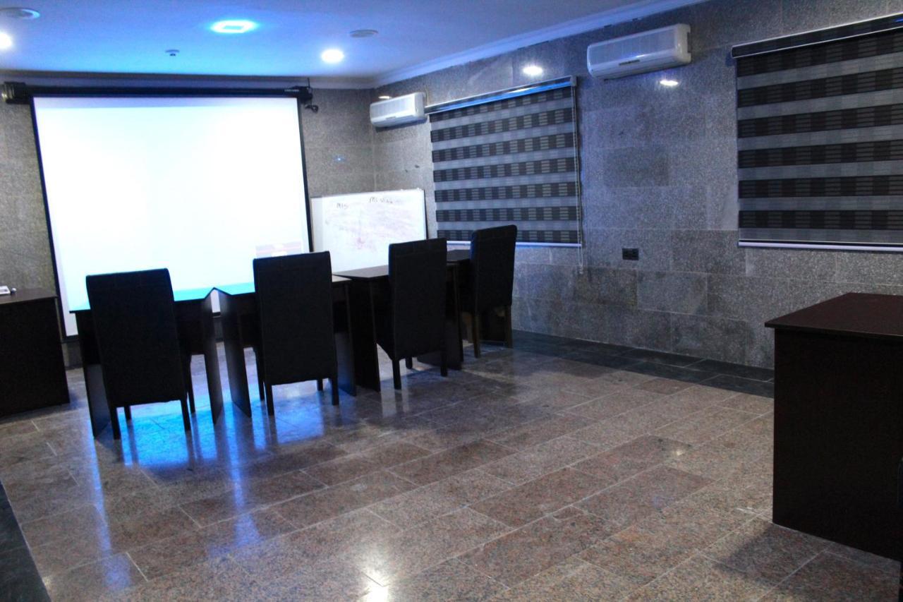 Class Suites Ikeja Ngoại thất bức ảnh